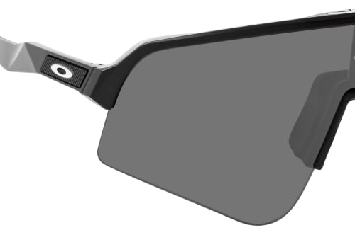 Oakley OO 9465 03